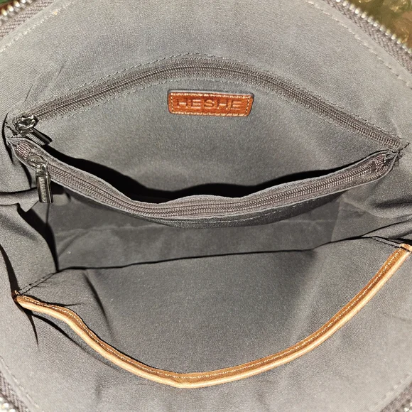 Cogna Leather Purse - Picture 14 of 16